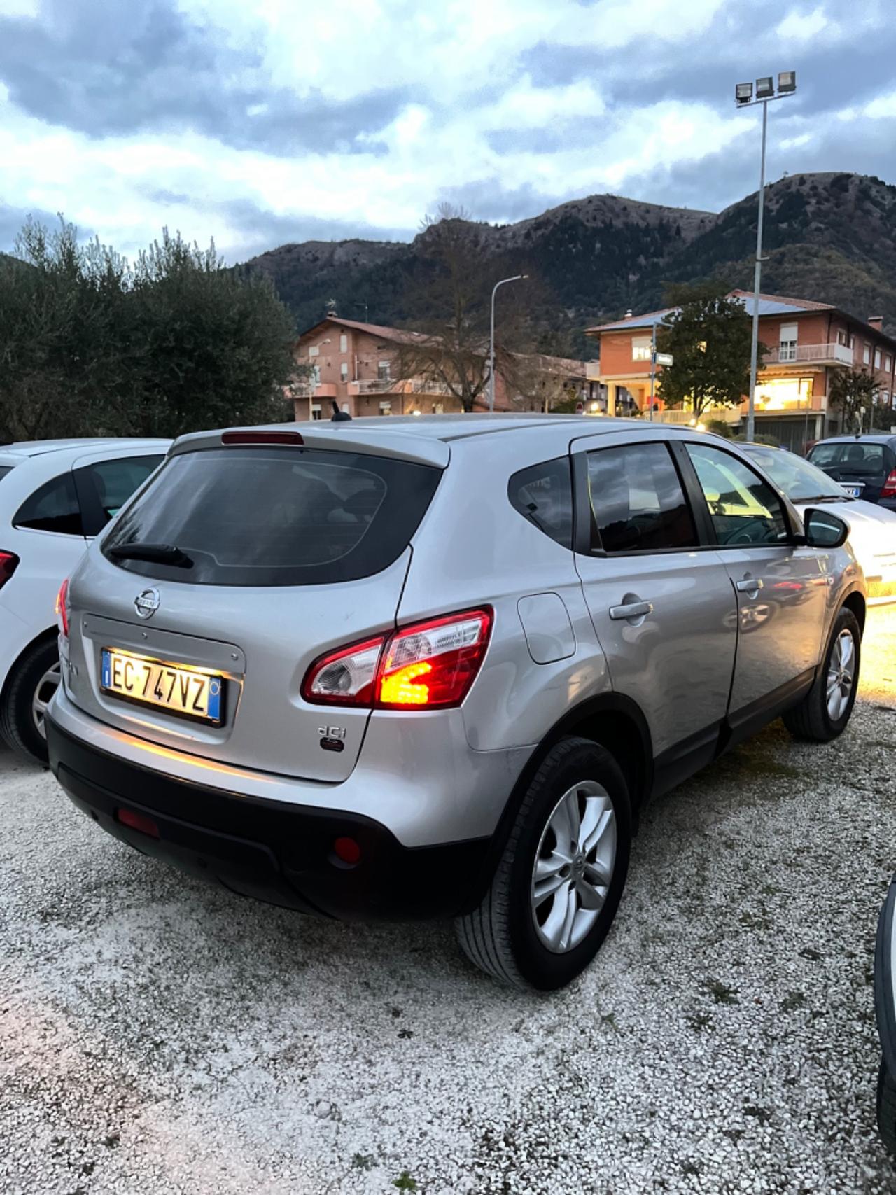 Nissan Qashqai 1.5 dCi PERFETTA SI NEOPATENTATI