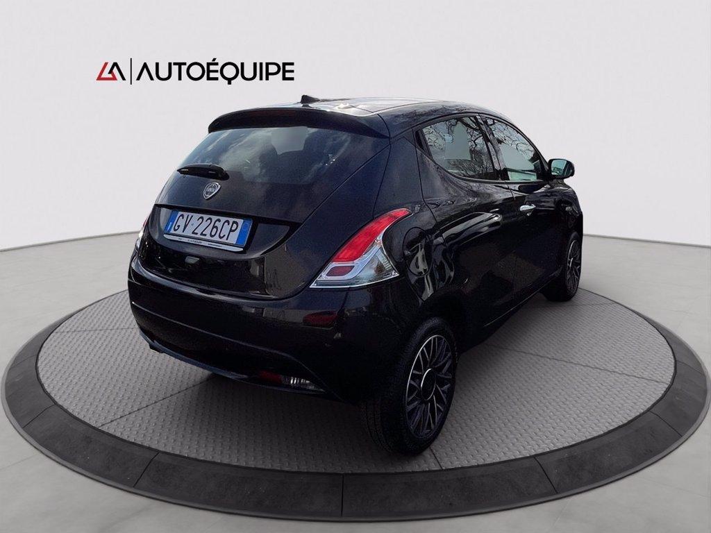 LANCIA Ypsilon 1.0 firefly hybrid Platino s&s 70cv del 2024
