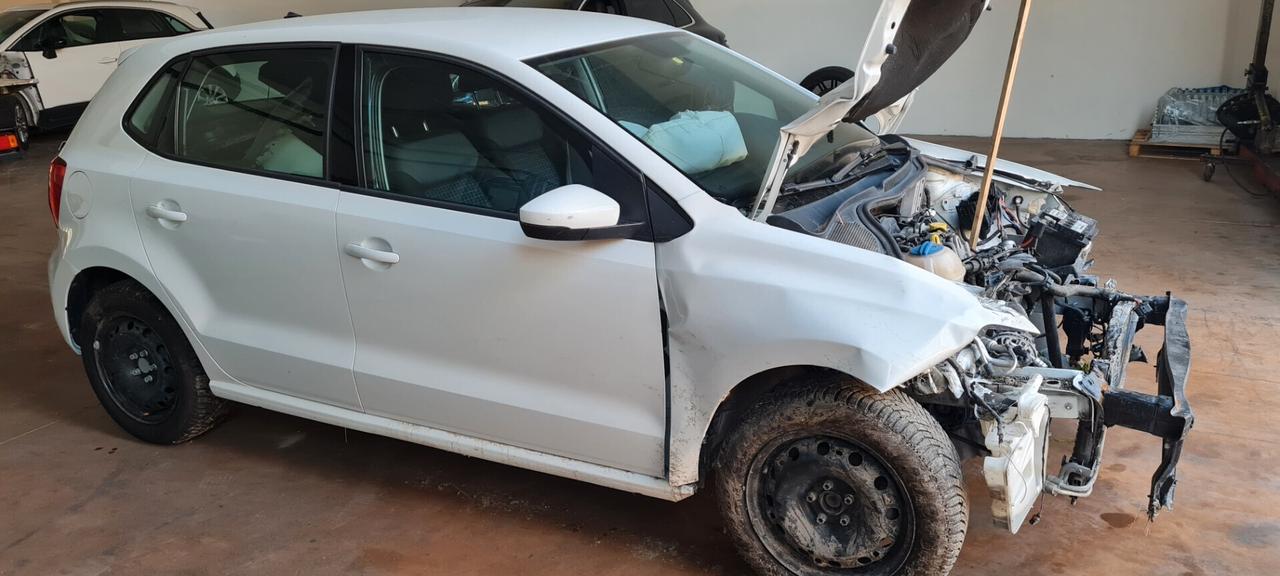 Volkswagen Polo 1.0 MPI 75 CV 5P FRESH