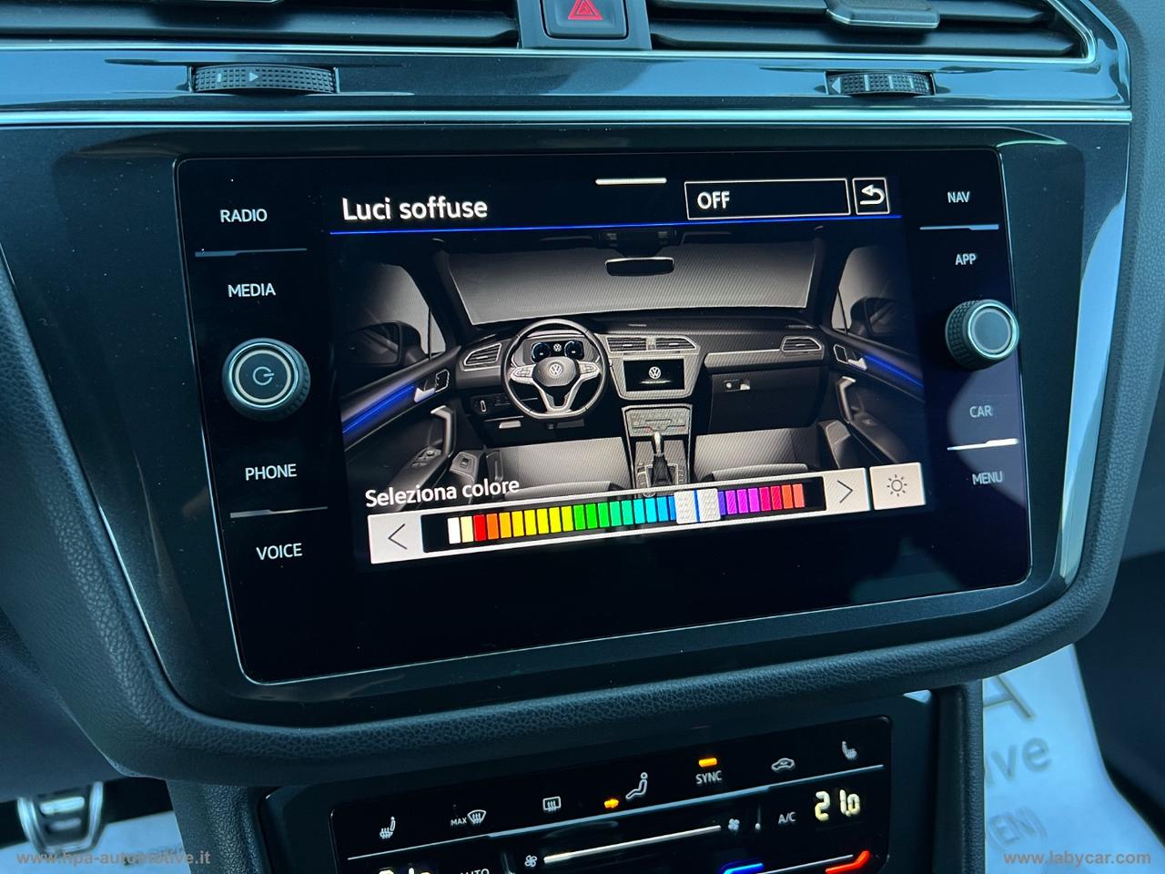 VOLKSWAGEN Tiguan 2.0TDI R-LINE FULL LED NAVI VIRTUAL PELLE RETROCAMERA