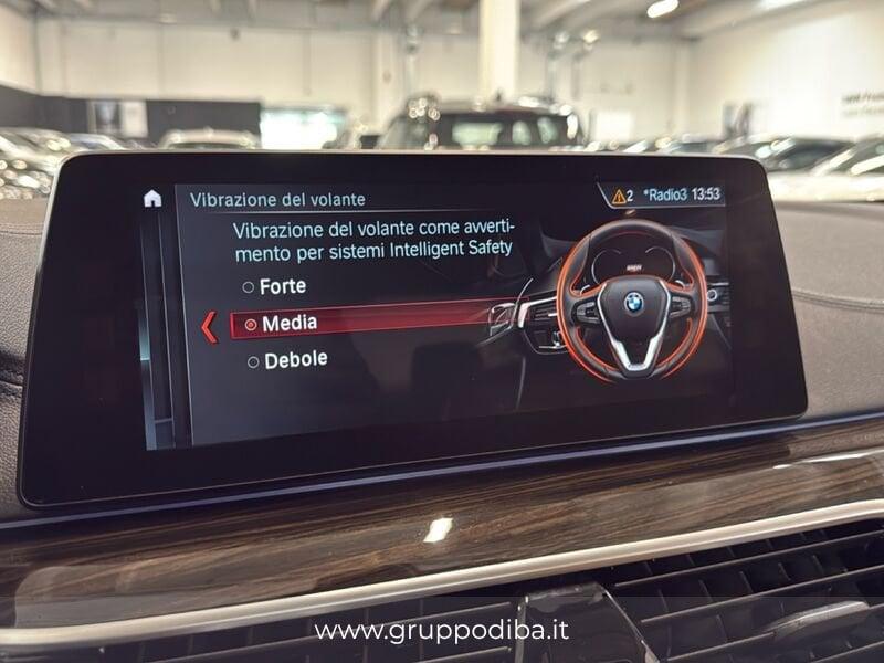 BMW Serie 5 G30 2017 Berlina Benzi 540i xdrive Luxury auto