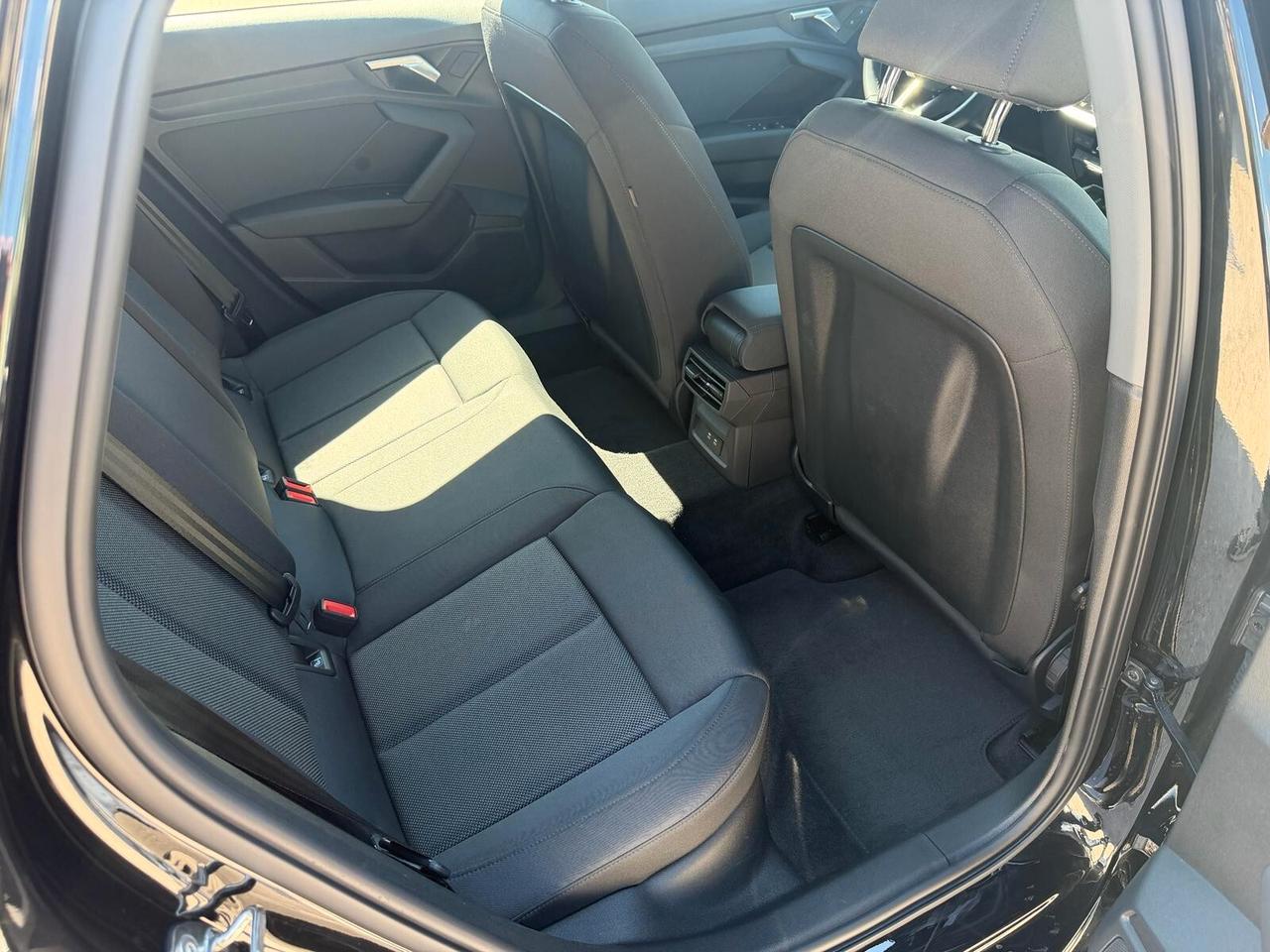 Audi A3 SPB 30 g-tron S tronic Business Advanced