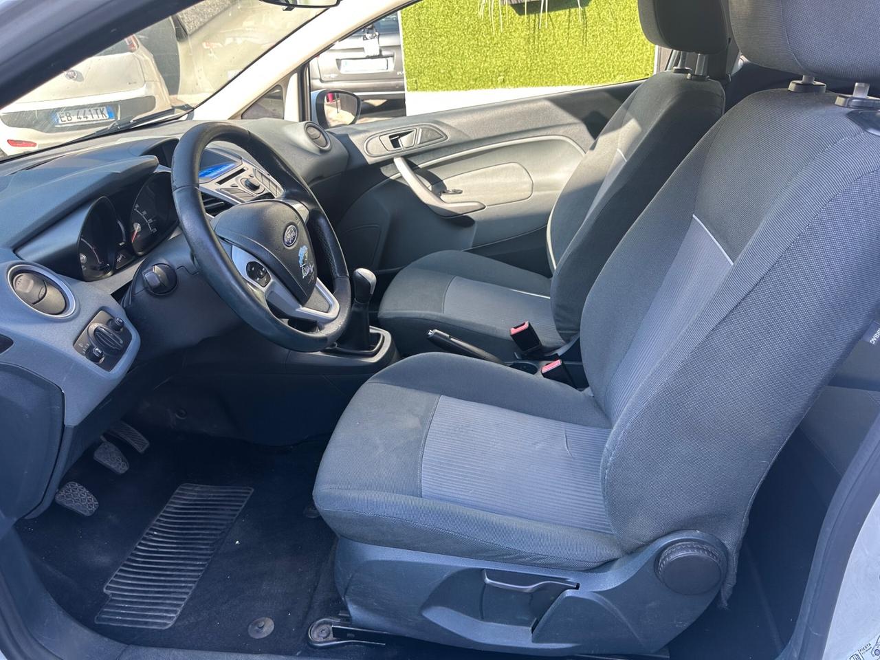 Ford Fiesta 1.2 82CV BENZINA EURO 5 NEOPATENTATI