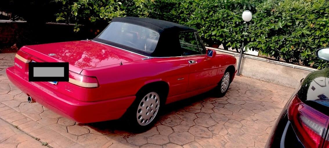 Alfa Romeo Spider 2.0i