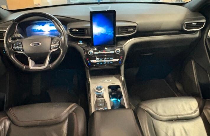 FORD EXPLORER HIBRID 4X4 CAMBIO AUT. ELETTRICA -Benz. 2.8 CV 363 Km 122. 344 garanzia 12 mesi