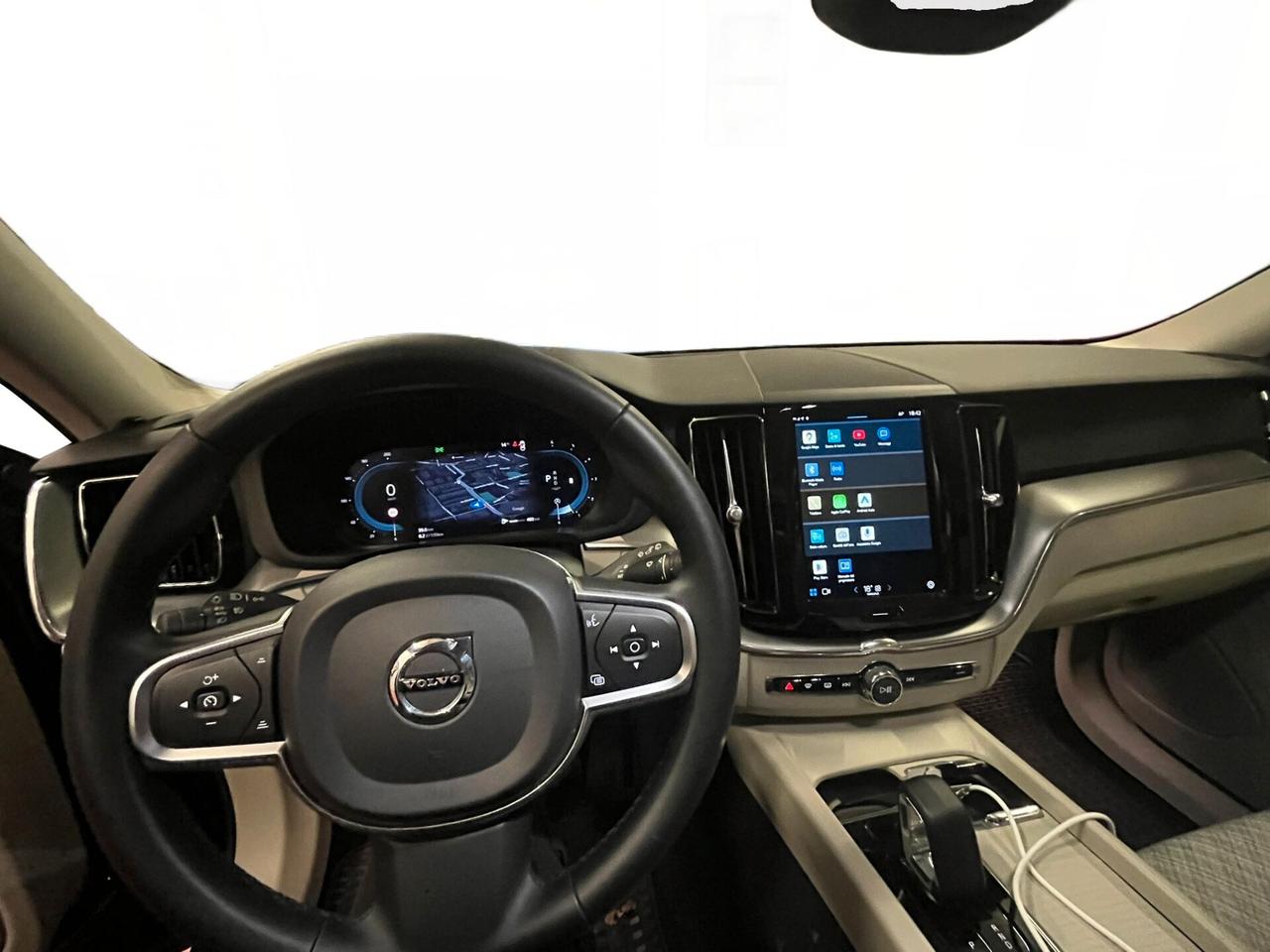 Volvo XC 60 XC60 B4 (d) automatico Core | da €300,50 al mese