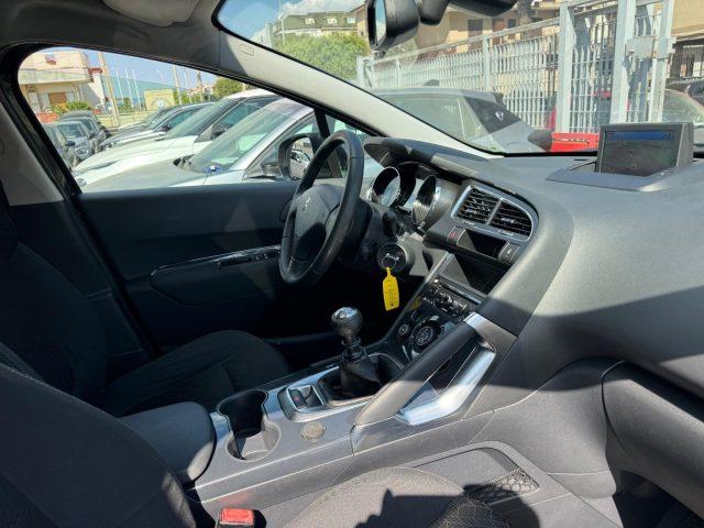 PEUGEOT 3008 1.6 HDi 115CV Allure