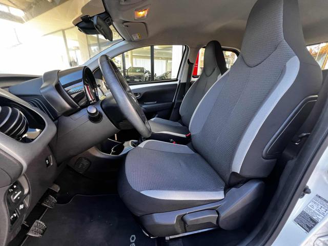 TOYOTA Aygo Connect 1.0 VVT-i 72 CV 5 porte x-clusiv