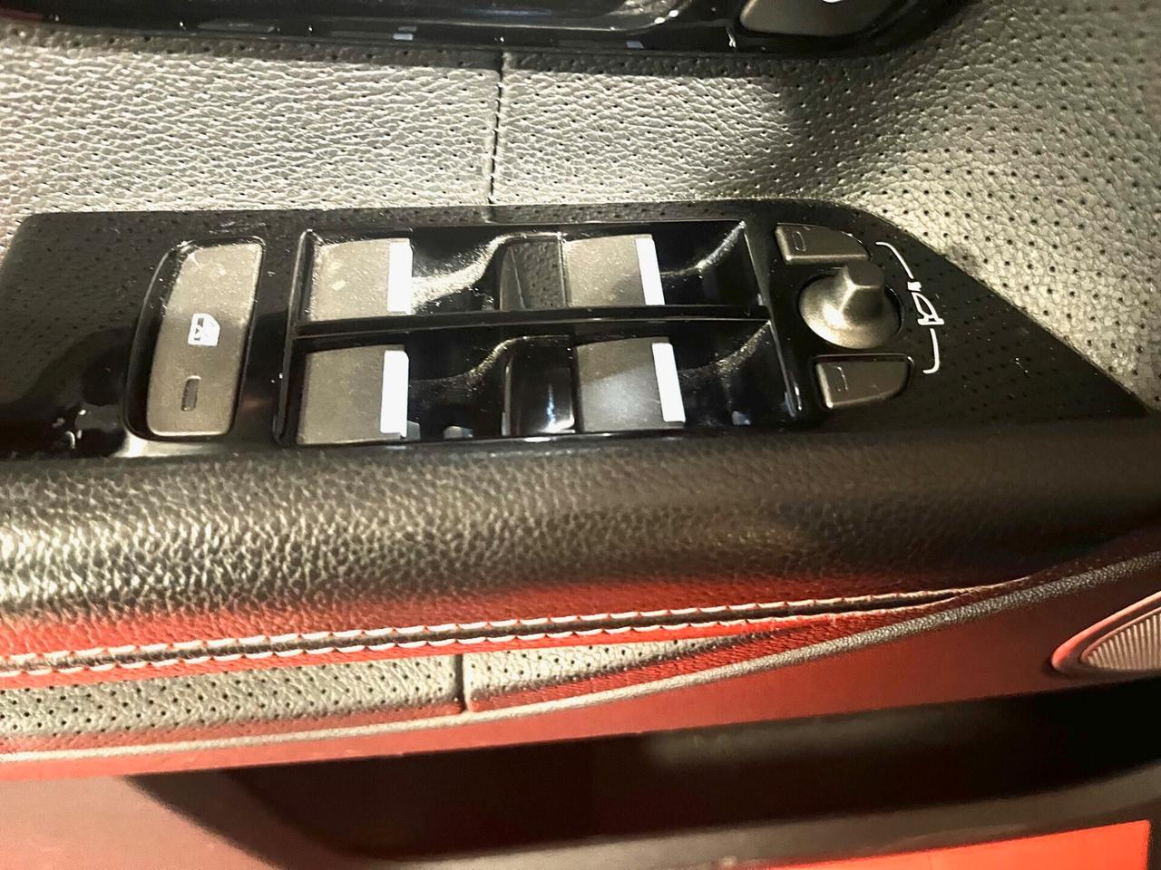 RANGE ROVER EVOQUE DYNAMIC 5p 2.2 TDI 190CV 9m NAVI CERCHI 20 PELLE TOTALE TETTO PANORAMICO