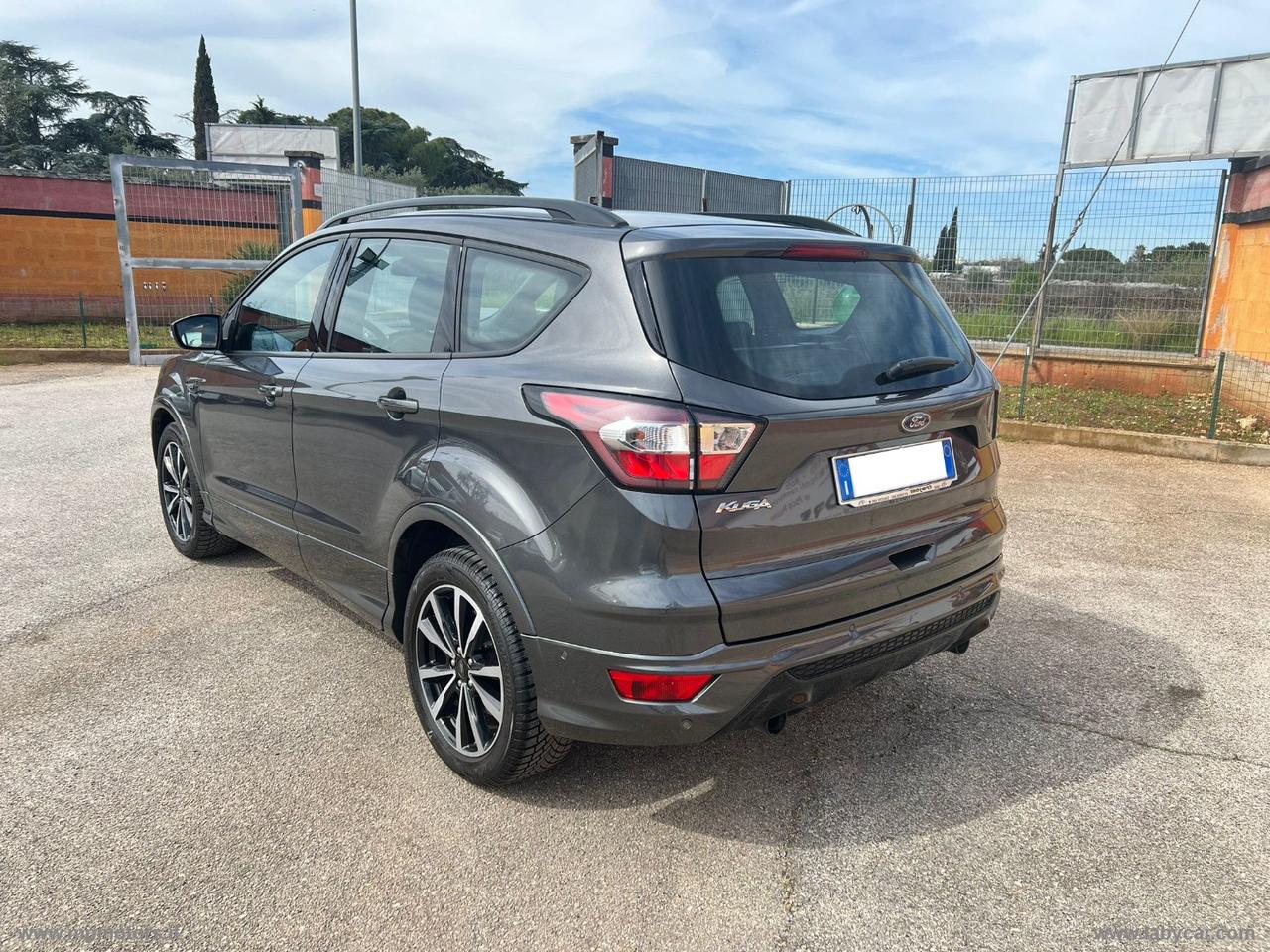 FORD KUGA ST-LINE 1.5 ECOBLUE 120CV IVA ESPOSTA