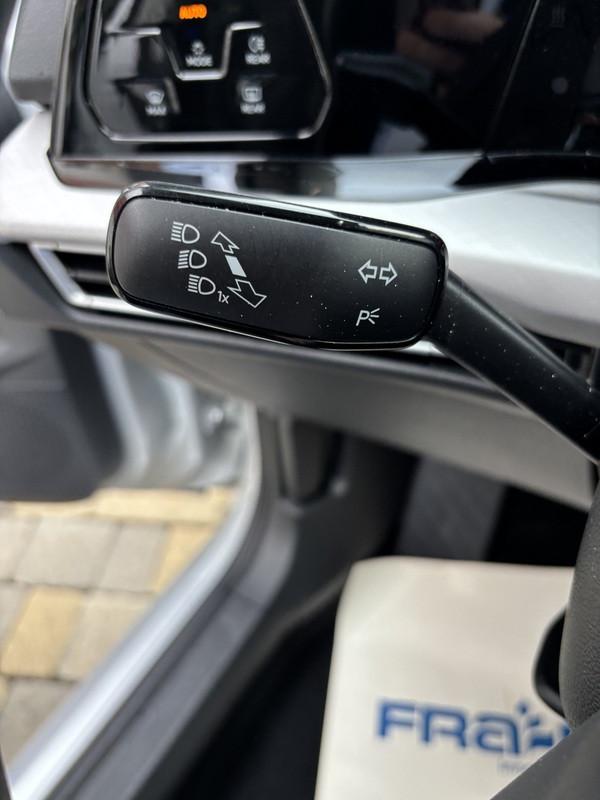 Volkswagen Golf 2.0 tdi Life 115cv dsg LED-NAVI-CAM