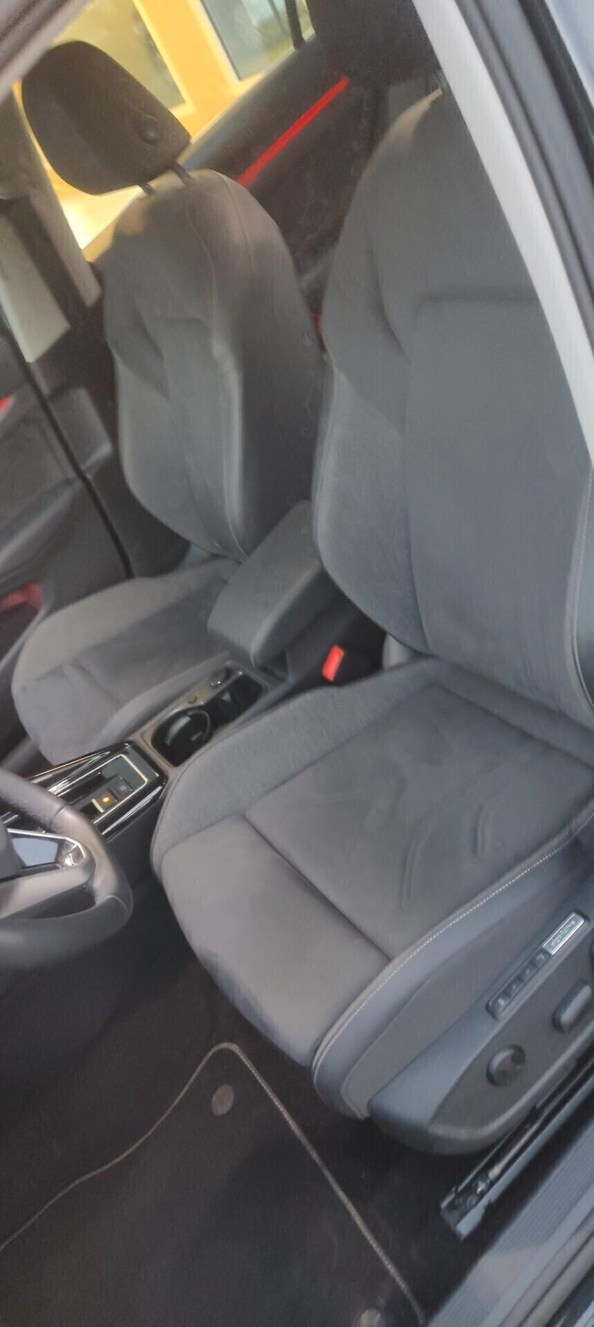 Volkswagen Golf 2.0 TDI 150 CV DSG SCR Style