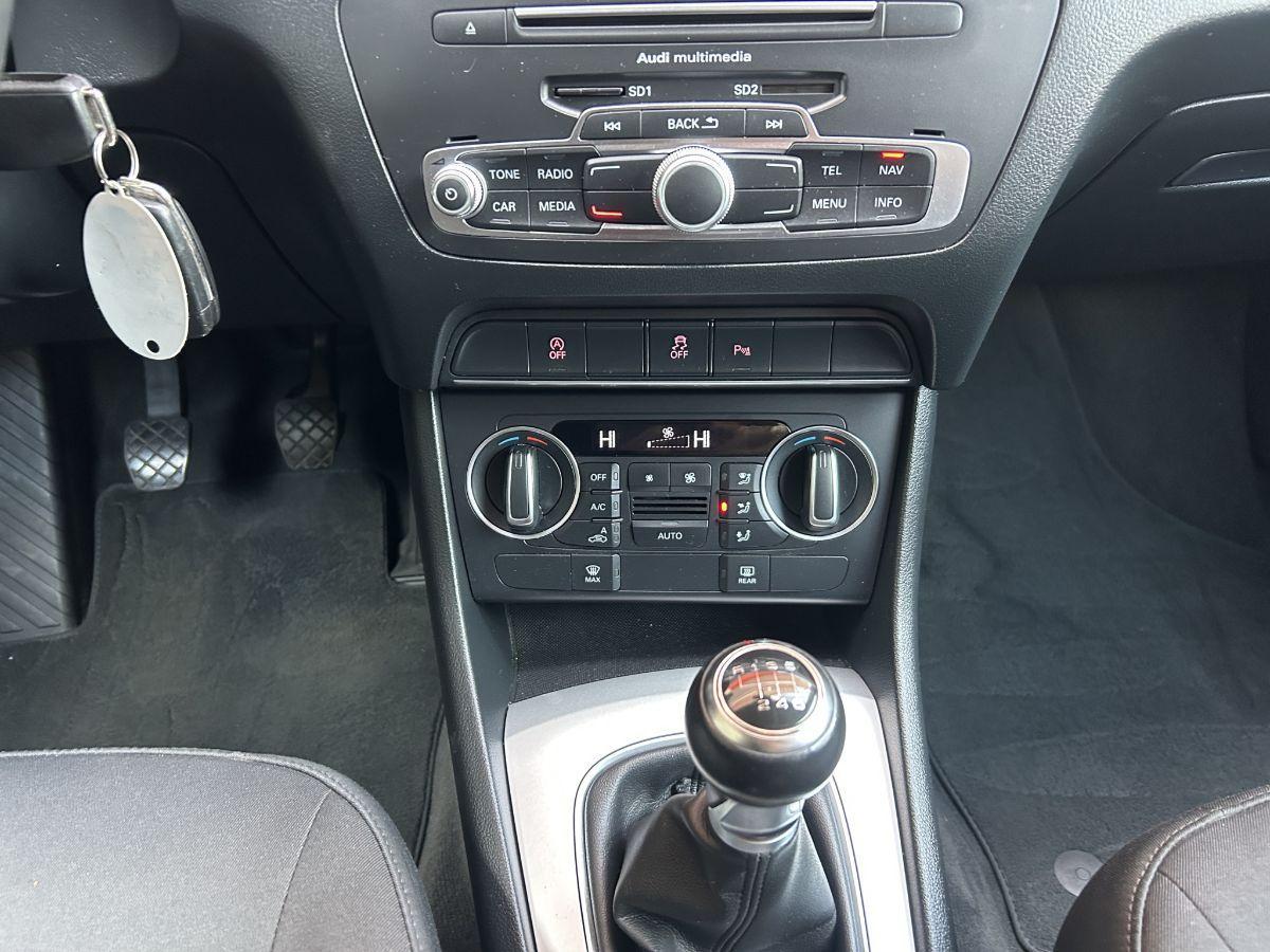 AUDI - Q3 - 2.0 TDI 120 CV Sport NAVI