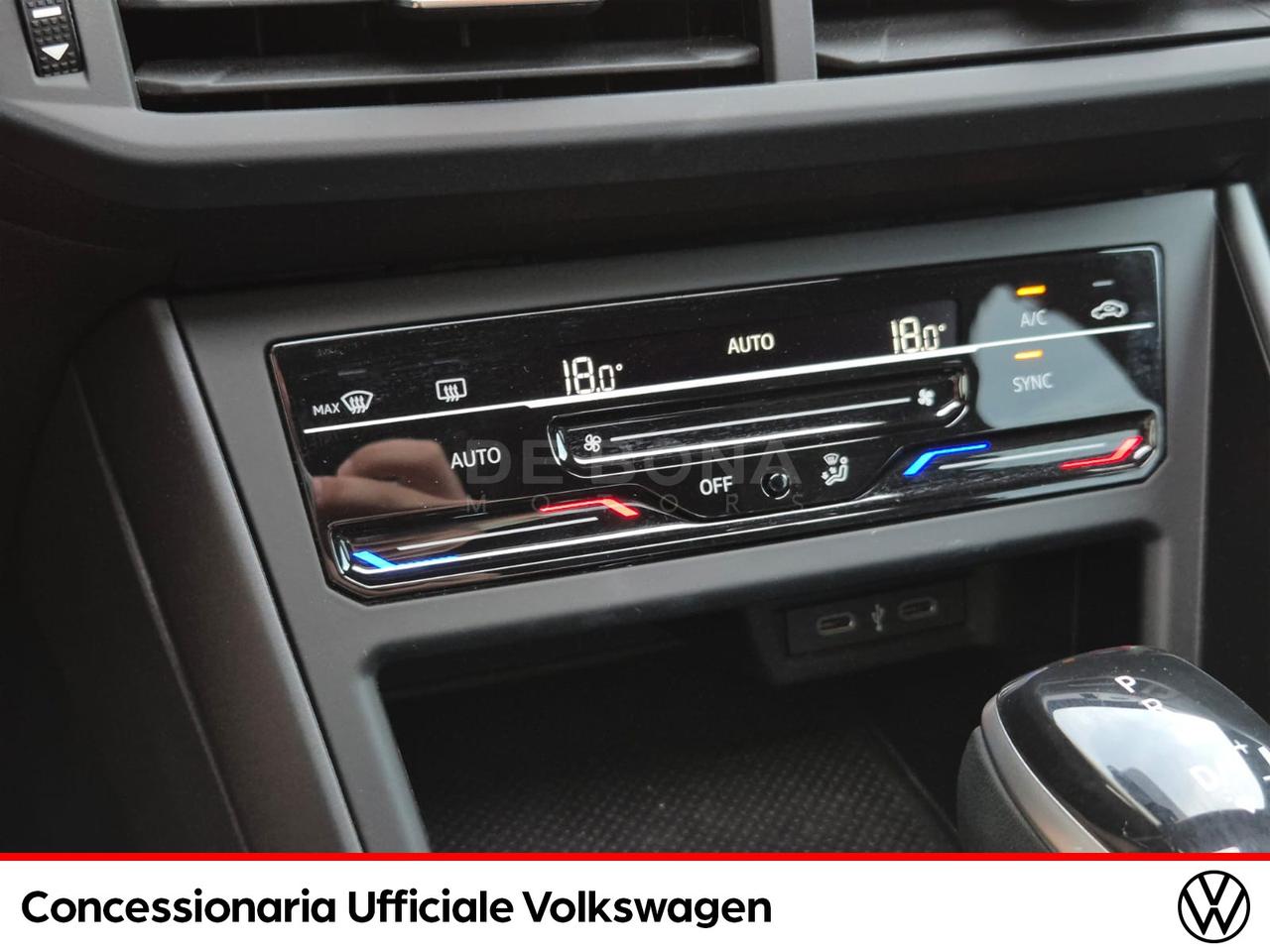 Volkswagen Taigo 1.0 tsi r-line 110cv dsg