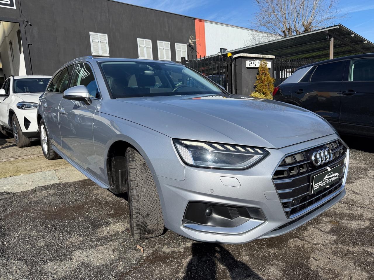 Audi A4 Avant 40 TDI S tronic line edition