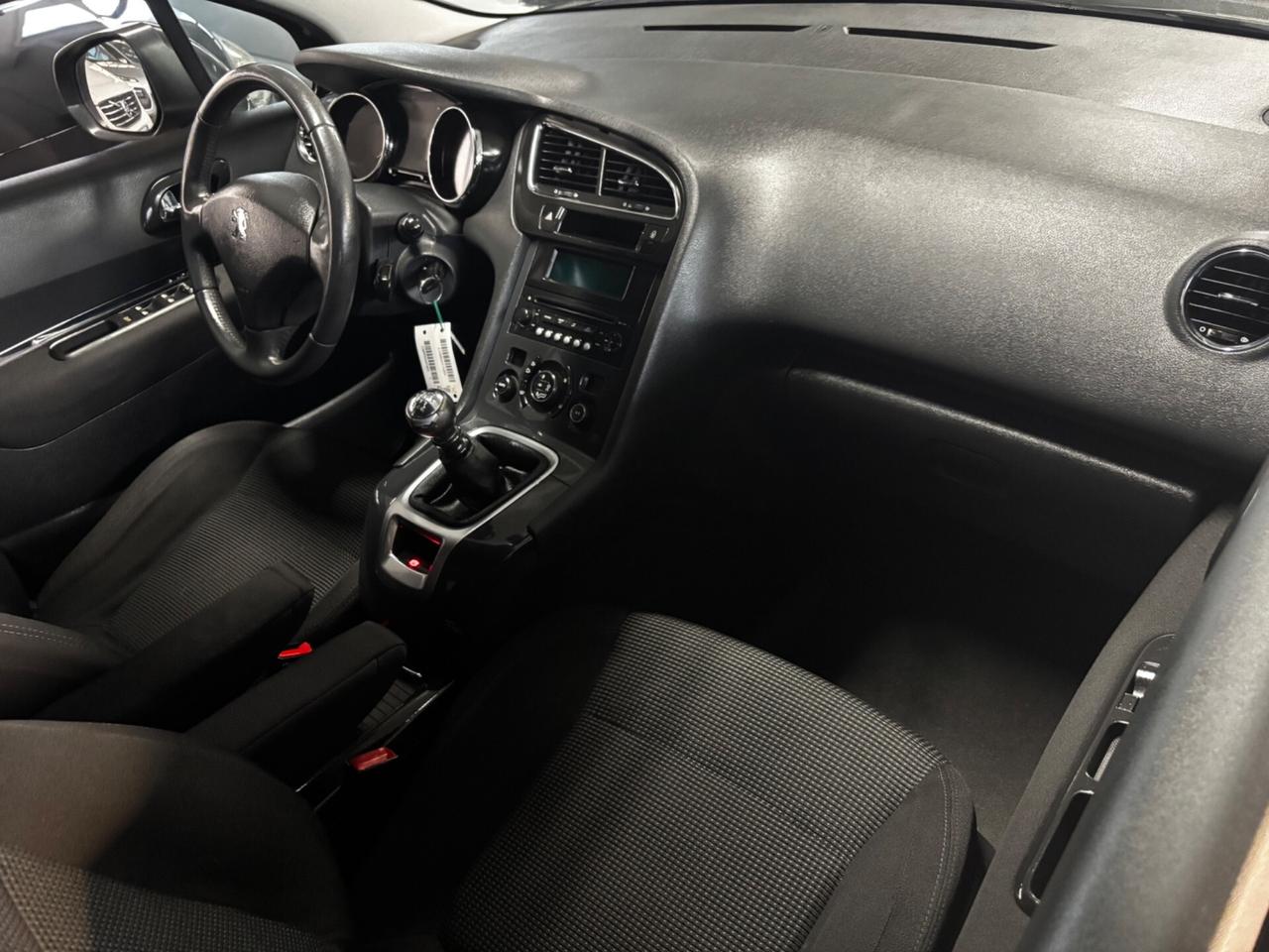 Peugeot 5008 2.0 HDi 7 POSTI BUSINESS