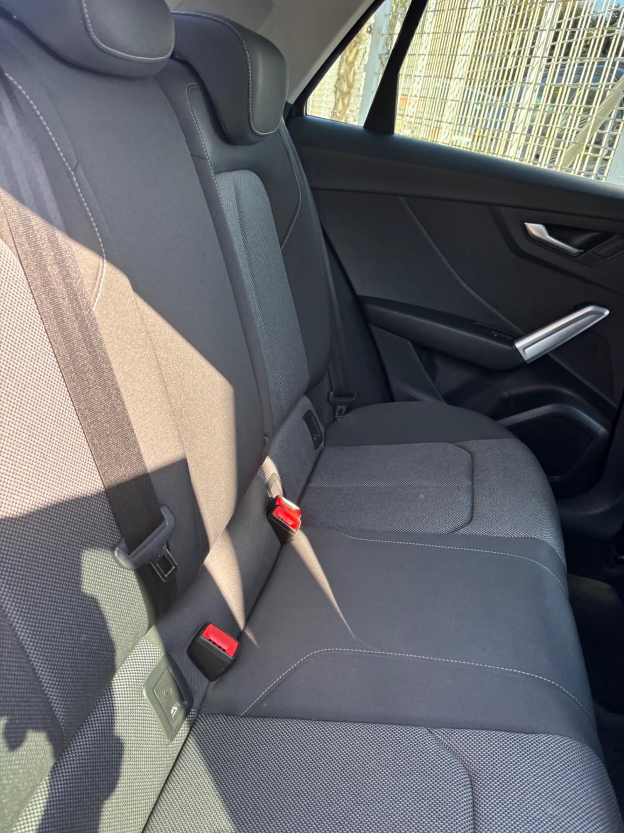Audi Q2 30 TDI S tronic Business