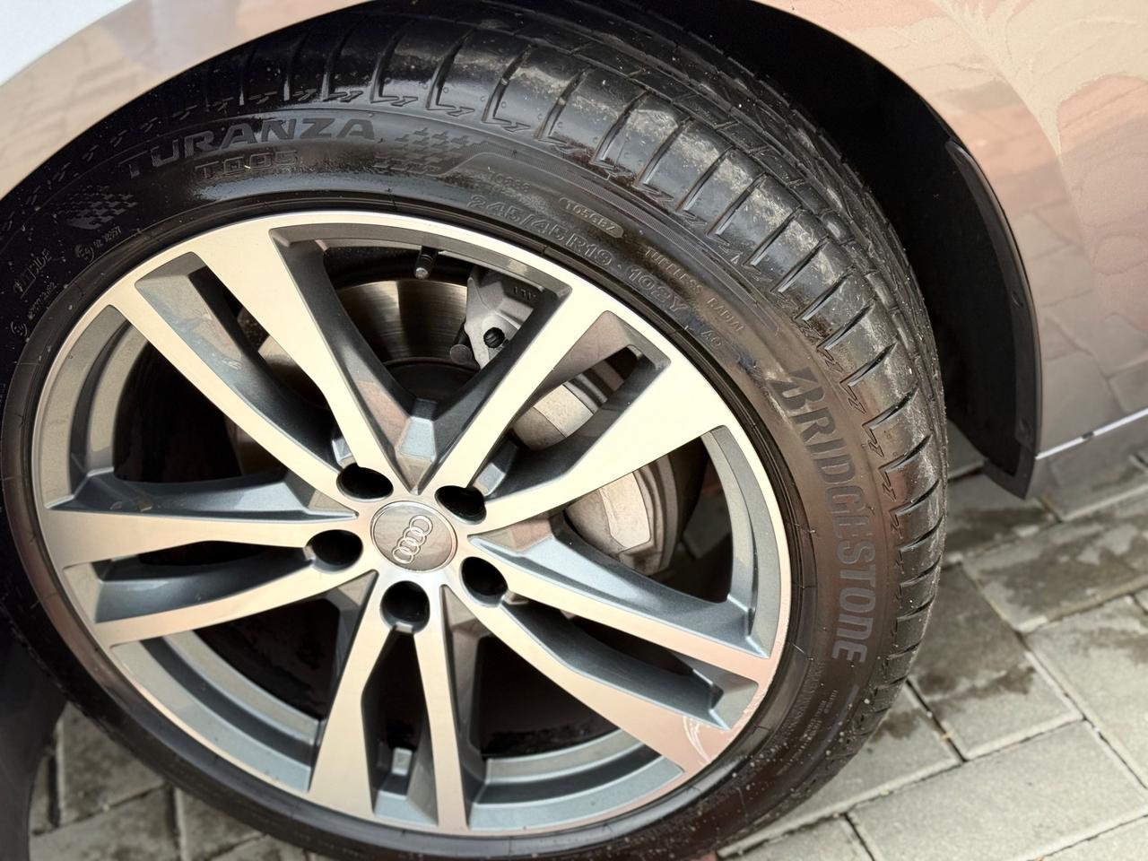 Audi A6 Avant 40 2.0 TDI quattro ultra S tronic Business Design