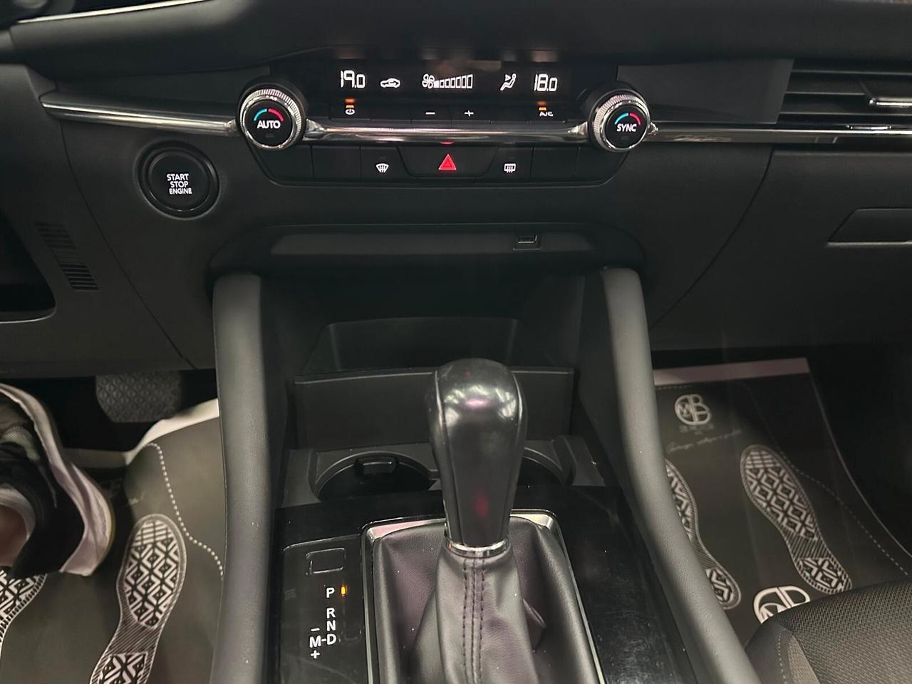 Mazda 3 Mazda3 IV 5 porte 5p 1.8 Executive 6at