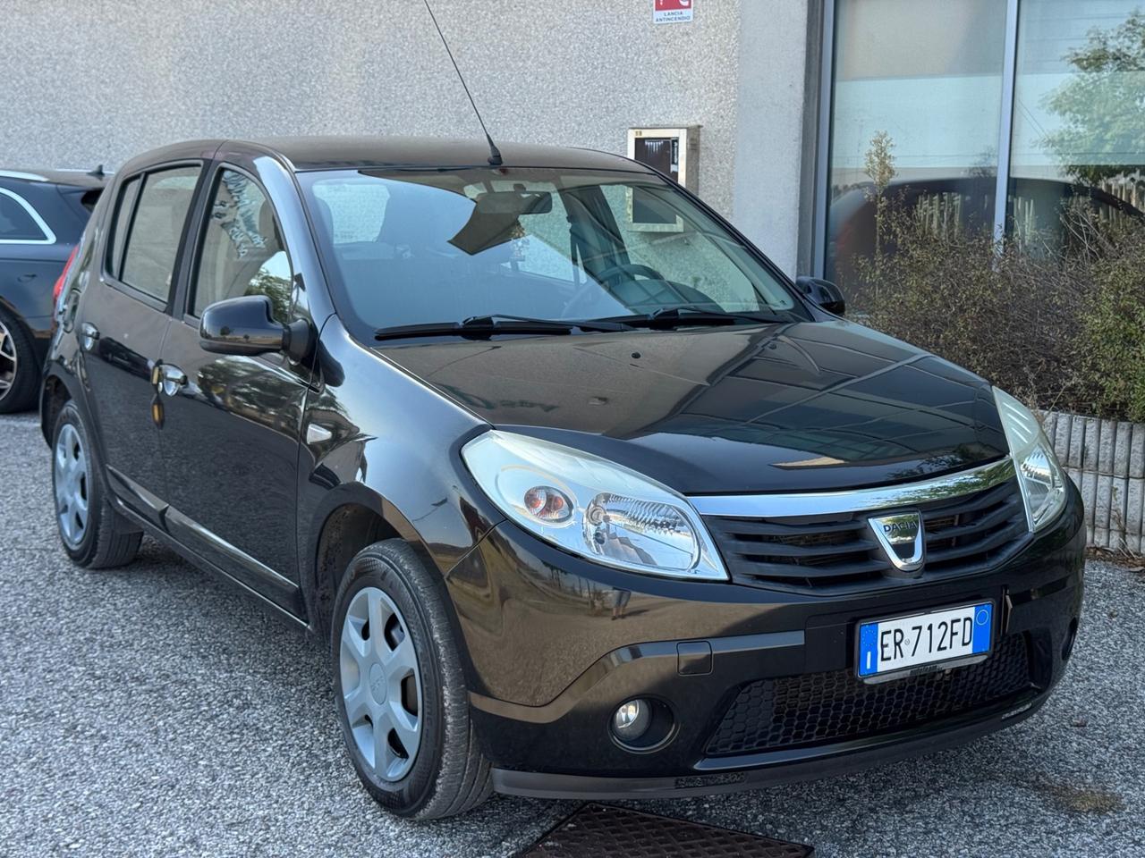 Dacia Sandero 1.2 GPL 75CV