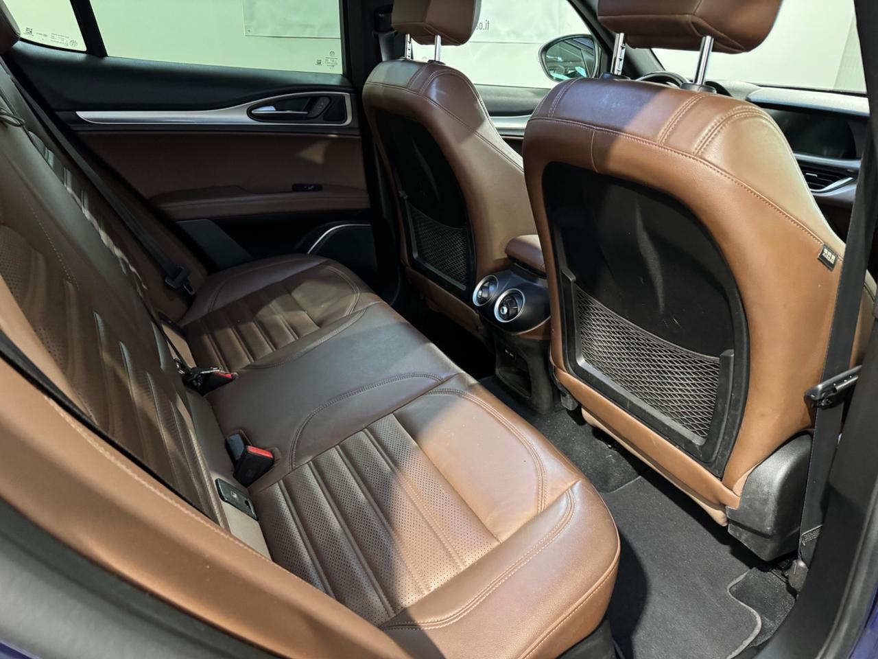 Alfa Romeo Stelvio 2.2 Turbodiesel 210 CV AT8 Q4 Veloce