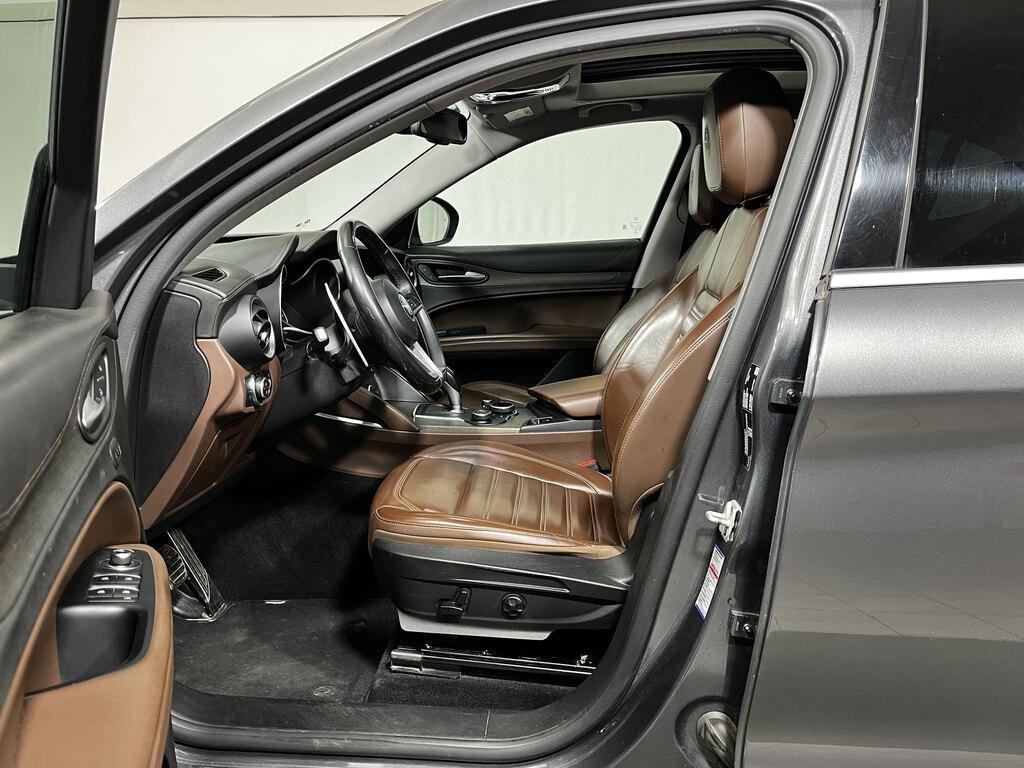 Alfa Romeo Stelvio 2.2 t Business Q4 210cv auto my19