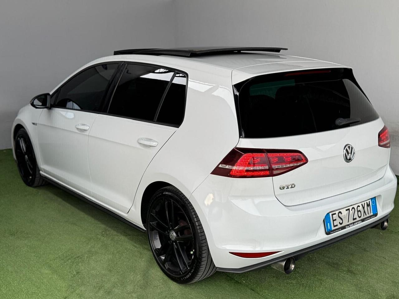 Volkswagen Golf 2.0 TDI DSG 5p. Highline BlueMotion Technology