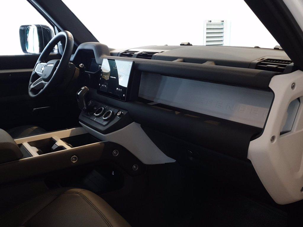 LAND ROVER Defender 110 3.0d i6 mhev x-dynamic se awd 200cv auto del 2024