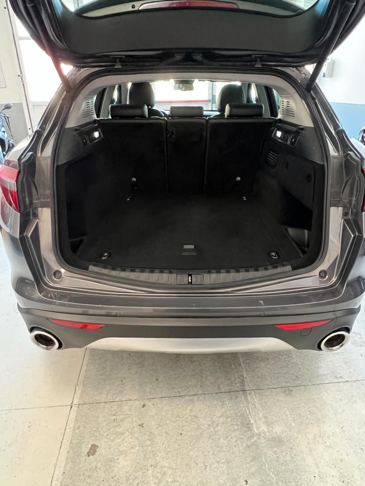 Alfa Romeo Stelvio 2.2 Turbodiesel 210 CV AT8 Q4 Super