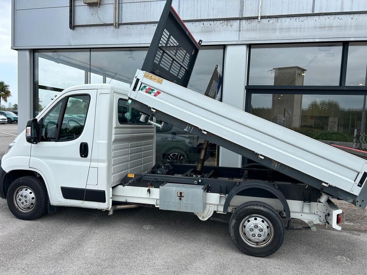 Citroen Jumper 35 BlueHDi 140 Ribaltabile Trilaterale SPOTICAR