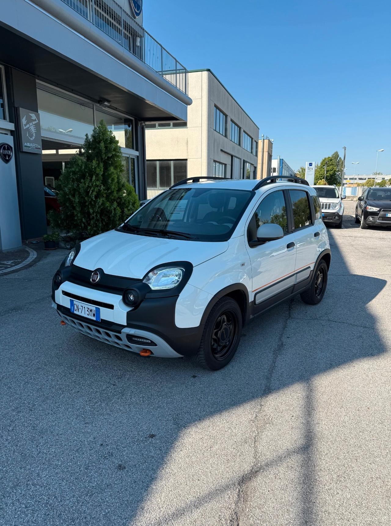 Fiat Panda 1.0 FireFly S&S Hybrid Garmin