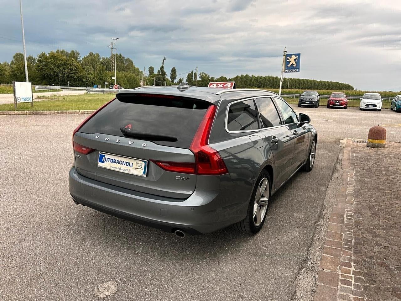 Volvo V90 MOMENTUM D4 AWD Geartronic BUSINESS