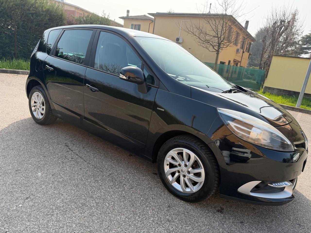 Renault Scenic X-Mod 1.5 dci - NEOP. - NAV. - GARANTITO -