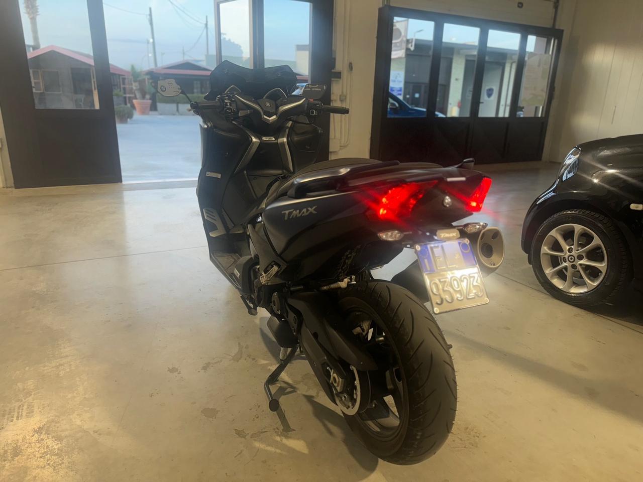 Yamaha TMAX 530 DX