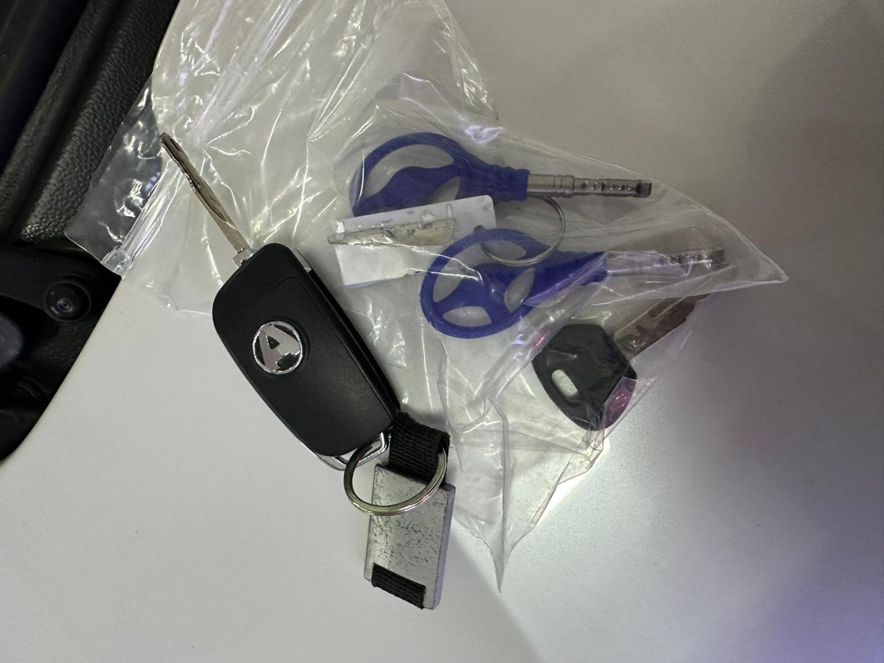 Aixam gto ambition white 2024 8000 km full