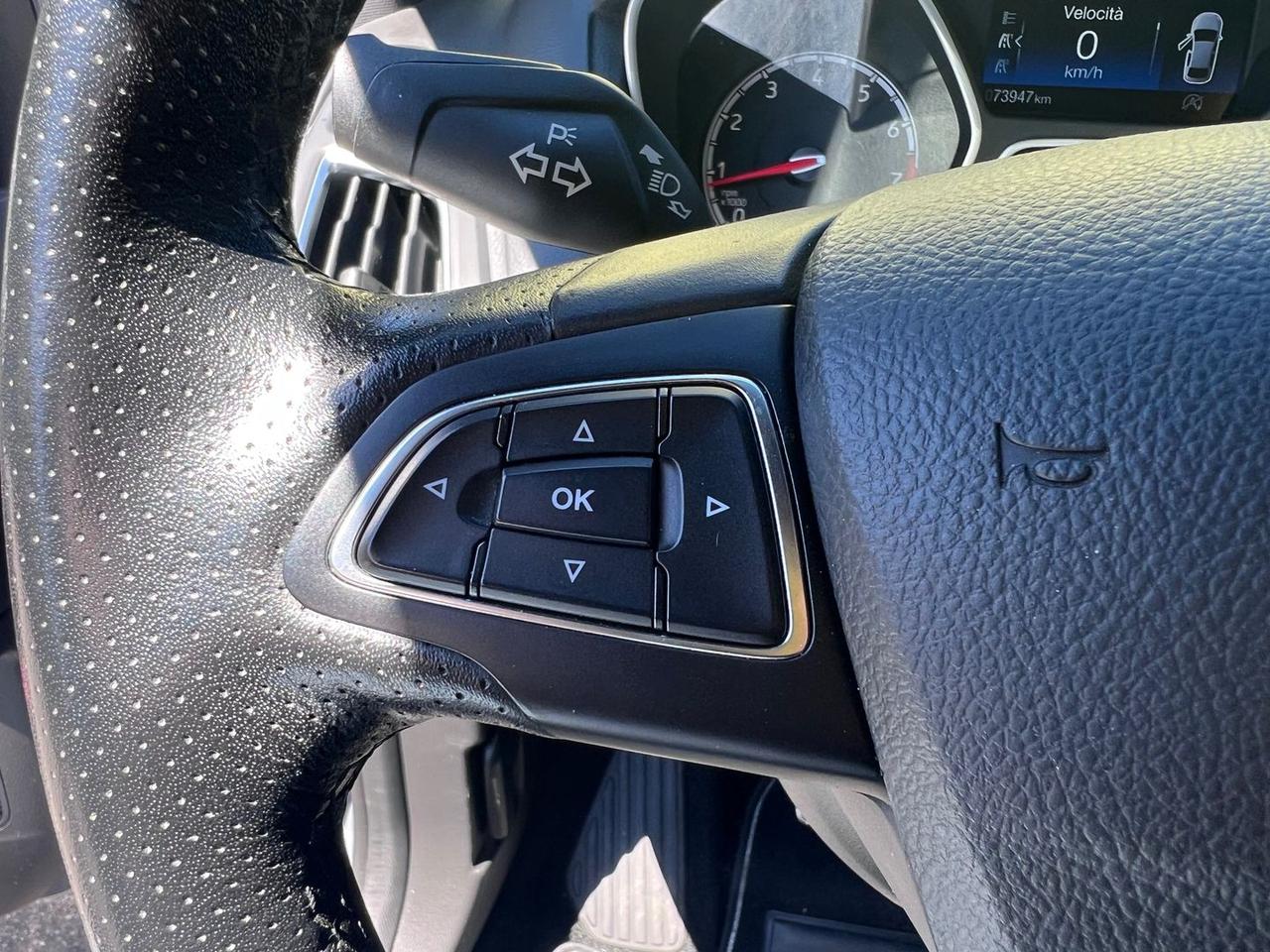 Ford Focus ST 2.0 EcoBoost 250 CV #10875