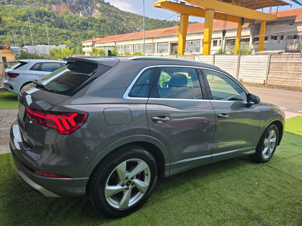 Audi Q3 2.0TDI 150CV ADVANCED 159000KM-2021