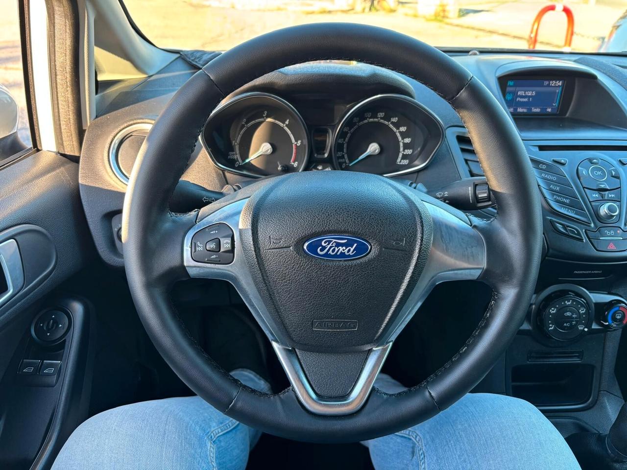 Ford Fiesta 1.5 TDCi 75CV 5 porte Titanium