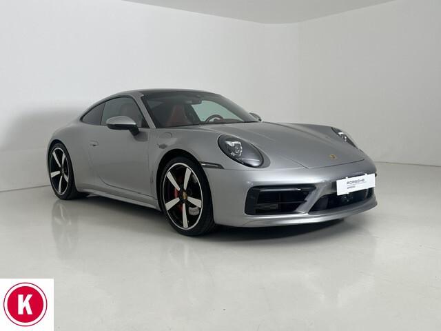 Porsche 911 Carrera 4S **Leasing 990 € al mese**