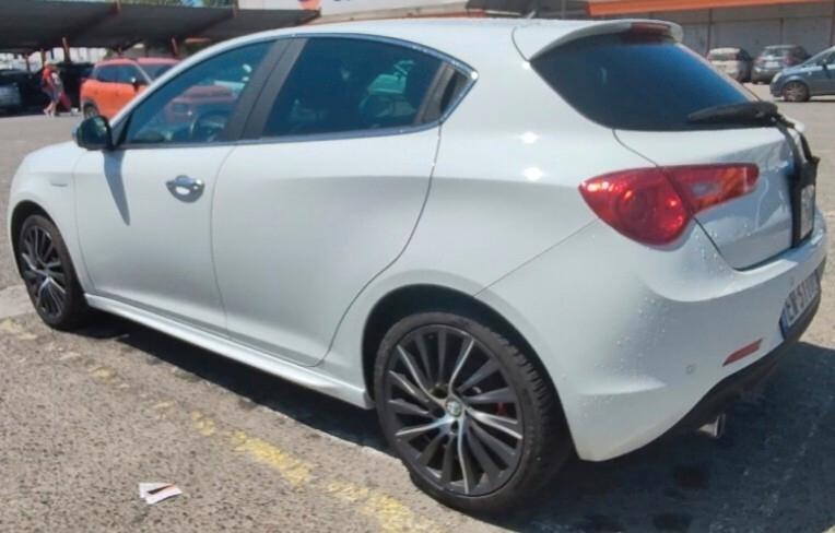 Alfa Romeo Giulietta 2.0 JTDm-2 150 CV Distinctive
