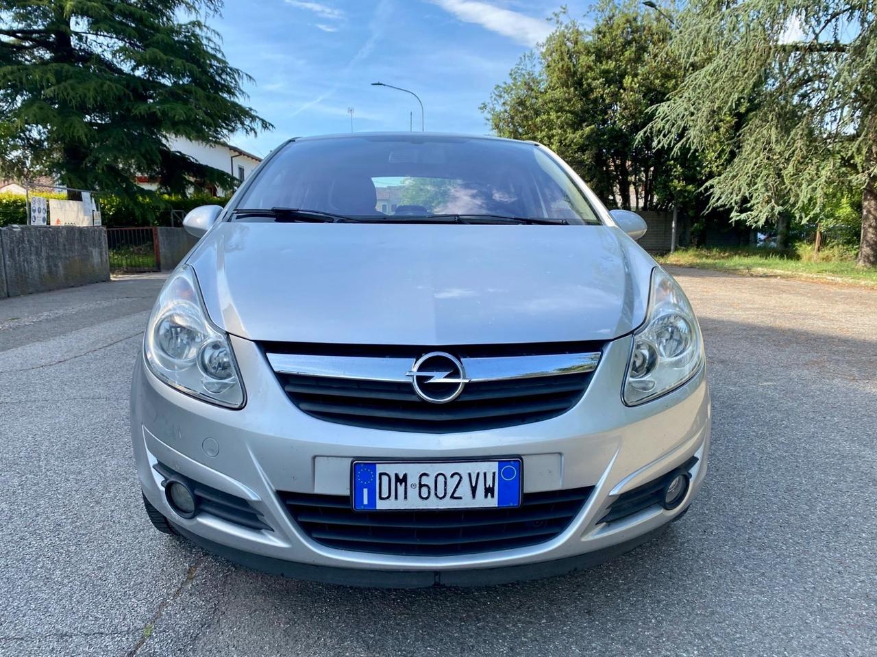 Opel Corsa Cosmo full optional