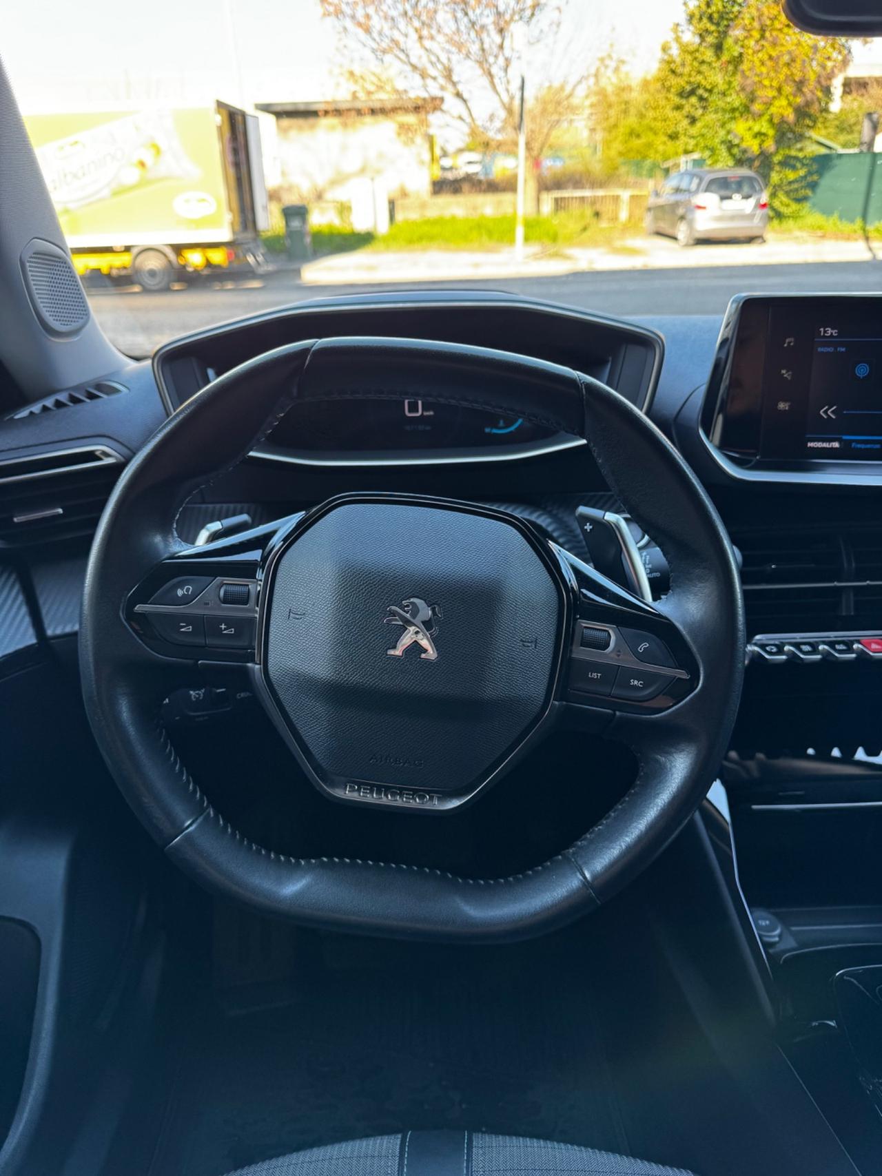 Peugeot 2008 BlueHDi 130 S&S EAT8 GT