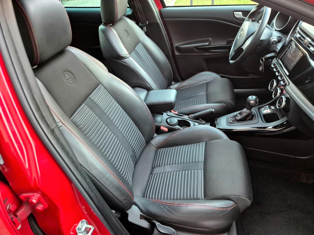 Alfa Romeo Giulietta 1.4 Turbo MultiAir TCT Exclusive