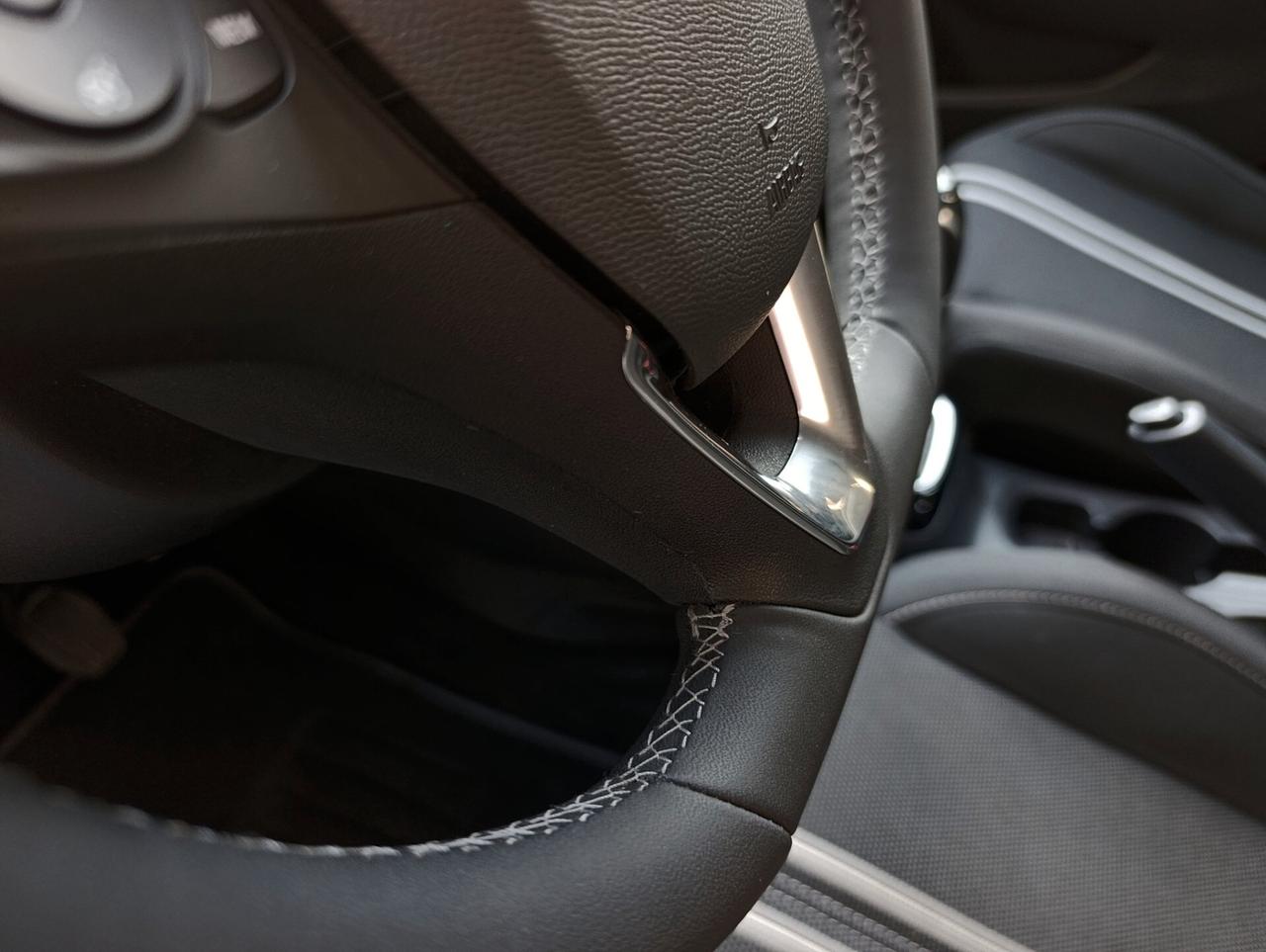 Opel Corsa 1.2 Edition Black 75cv