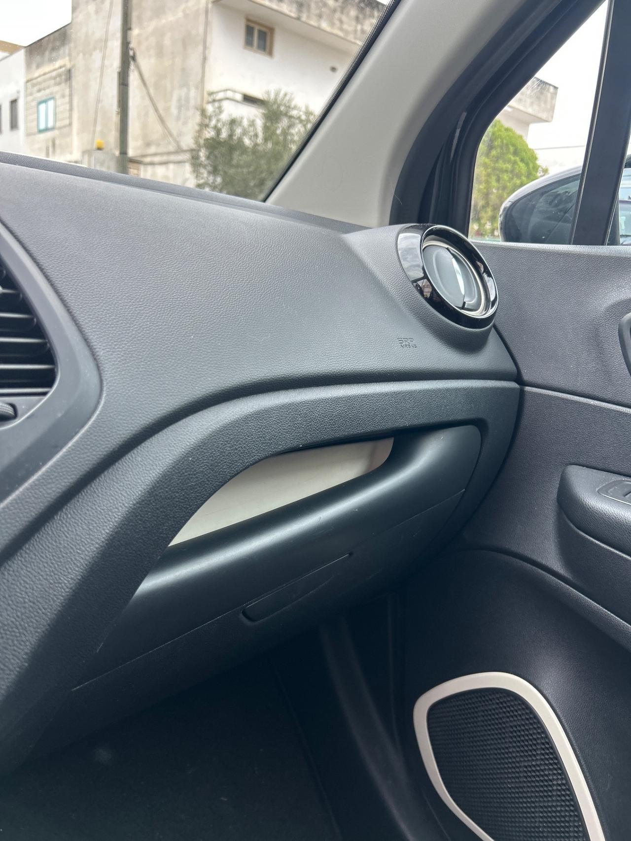 Renault Captur 1.5 90 CV-2019/NAVI