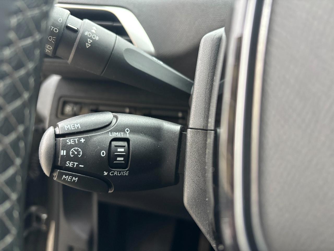 Peugeot 3008 BlueHDi 130 cv - 2019