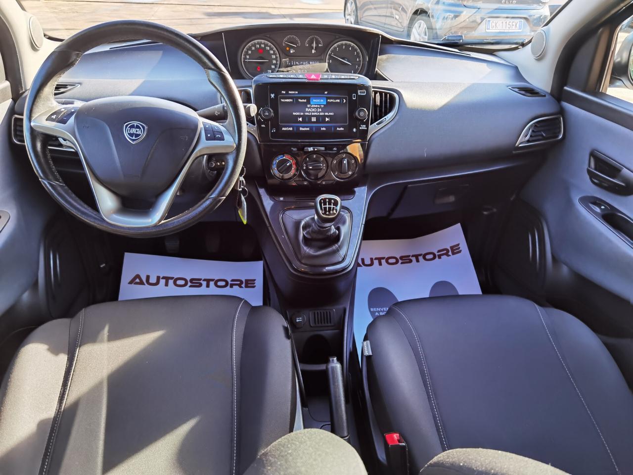 Lancia Ypsilon 1.0 FireFly 5P Hy Ecochic Gold