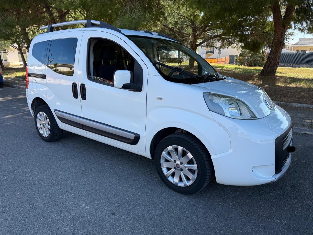 Fiat Qubo 1.3 MJT 95 CV Trekking con navigatore