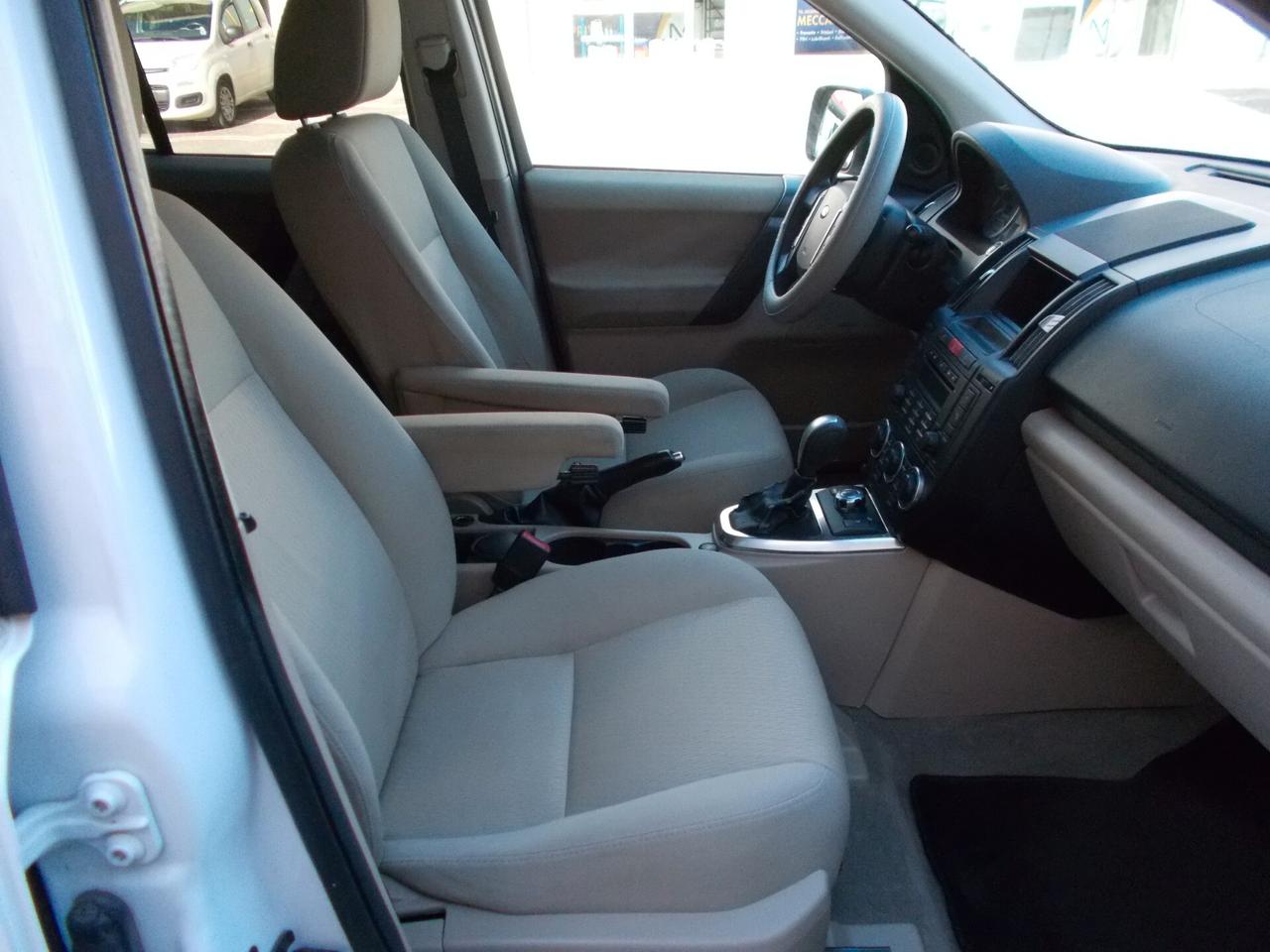 Land Rover Freelander 2.2 SD4 S.W. SE