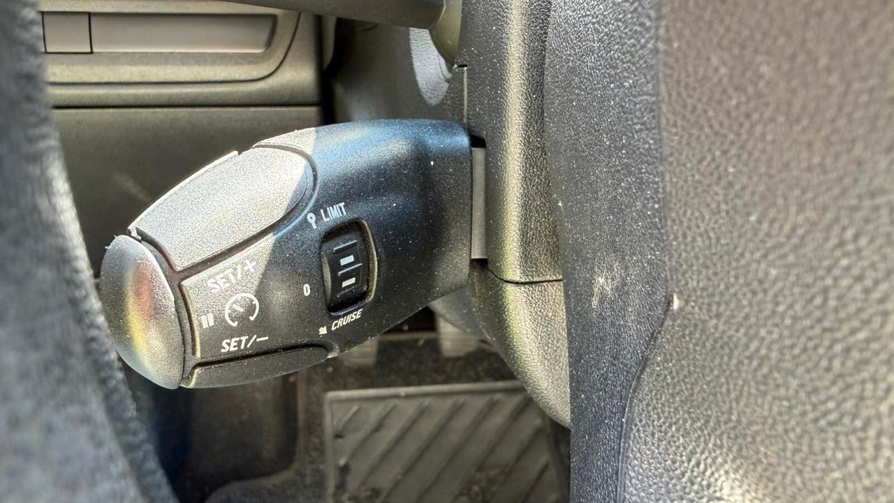 Peugeot 208 PureTech 82 5 porte Allure 2014 NEOP Gpl LEGGI TESTO